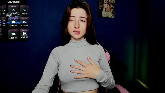 Luxuryalma online show from 09-16-25, 07:53