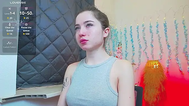 Luxuryalma online show from 03-12-26, 07:25