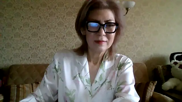 Elegant00Lady online show from 12-16-25, 04:17