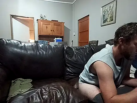 Missmesexycouple69 online show from 10-31-25, 11:28