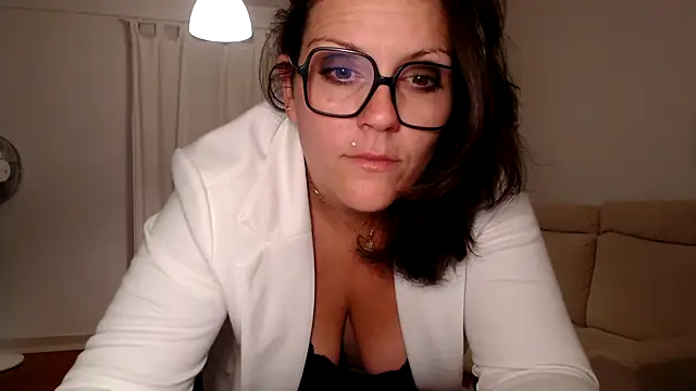 Snapshot of vagina02cam chatting on 10-27-25, 11:09 vagina02cam online show from 10-27-25, 11:09