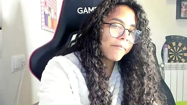 Snapshot of Ama_music chatting on 01-16-26, 12:09 Ama music online show from 01-16-26, 12:09