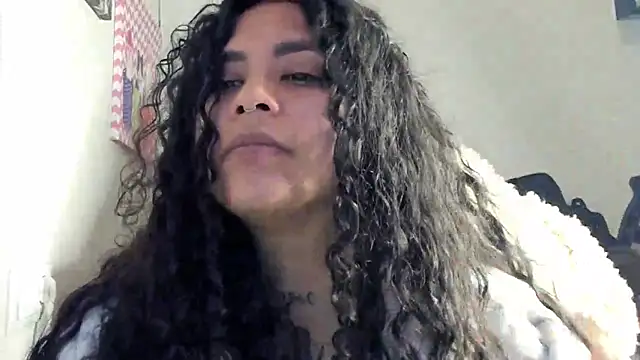 Snapshot of Ama_music chatting on 02-08-26, 12:30 Ama music online show from 02-08-26, 12:30