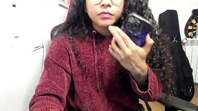 Snapshot of Ama_music chatting on 02-23-26, 02:36 Ama music online show from 02-23-26, 02:36