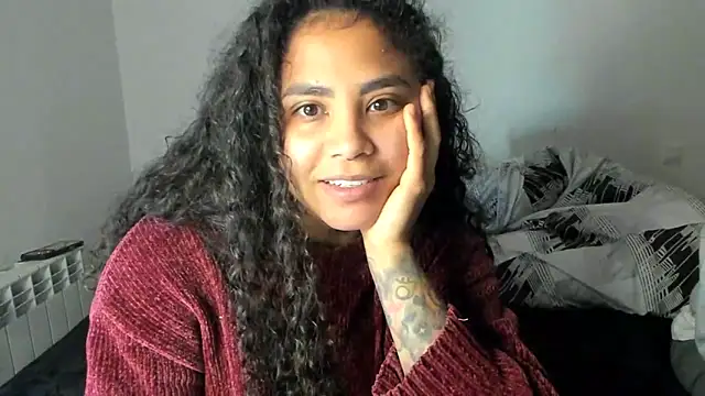 Snapshot of Ama_music chatting on 02-25-26, 08:57 Ama music online show from 02-25-26, 08:57