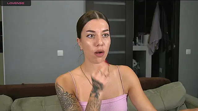 Alice melice online show from 10-14-25, 08:42