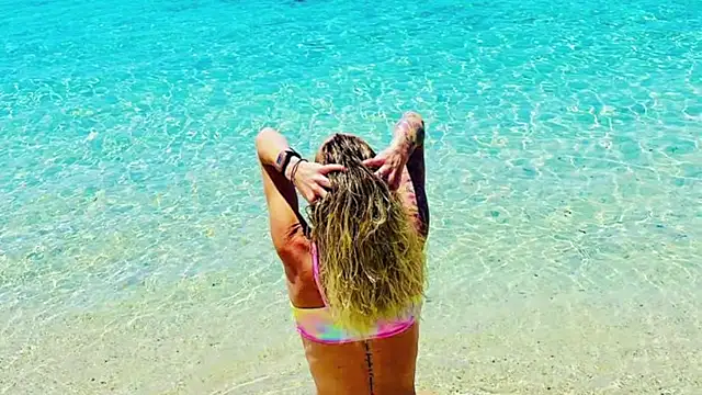 Snapshot of FLakiReve chatting on 12-11-24, 07:14 FLakiReve online show from 12-11-24, 07:14