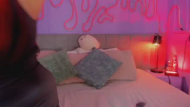 Mai higurashi online show from 11-10-25, 07:46