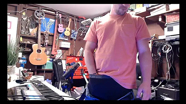 Snapshot of itsjameswebbscope chatting on 03-17-25, 10:17 itsjameswebbscope online show from 03-17-25, 10:17