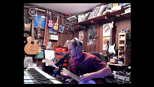 Snapshot of itsjameswebbscope chatting on 03-19-25, 11:28 itsjameswebbscope online show from 03-19-25, 11:28