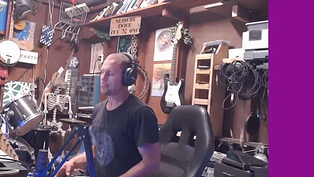 Snapshot of itsjameswebbscope chatting on 09-15-25, 08:14 itsjameswebbscope online show from 09-15-25, 08:14