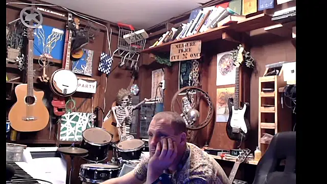 Snapshot of itsjameswebbscope chatting on 09-25-25, 10:19 itsjameswebbscope online show from 09-25-25, 10:19