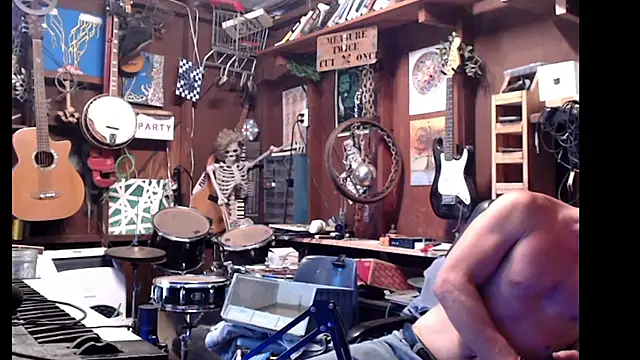 Snapshot of itsjameswebbscope chatting on 09-26-25, 06:56 itsjameswebbscope online show from 09-26-25, 06:56