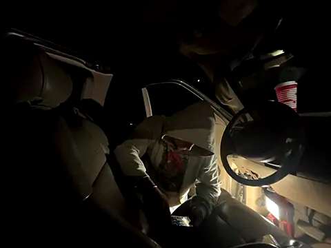 Snapshot of itsjameswebbscope chatting on 10-04-25, 12:03 itsjameswebbscope online show from 10-04-25, 12:03