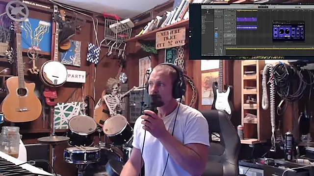 Snapshot of itsjameswebbscope chatting on 10-12-25, 07:02 itsjameswebbscope online show from 10-12-25, 07:02