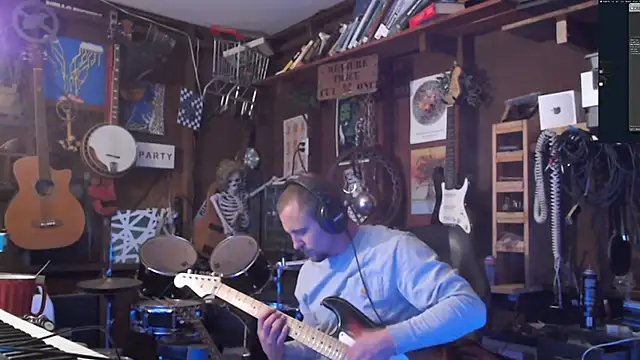 Snapshot of itsjameswebbscope chatting on 10-13-25, 08:03 itsjameswebbscope online show from 10-13-25, 08:03