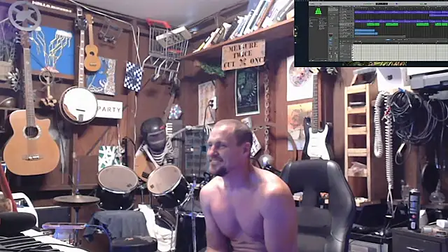 Snapshot of itsjameswebbscope chatting on 10-19-25, 08:53 itsjameswebbscope online show from 10-19-25, 08:53