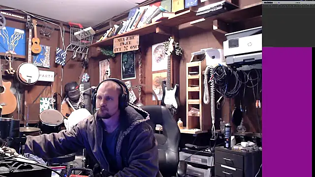 Snapshot of itsjameswebbscope chatting on 10-20-25, 02:50 itsjameswebbscope online show from 10-20-25, 02:50