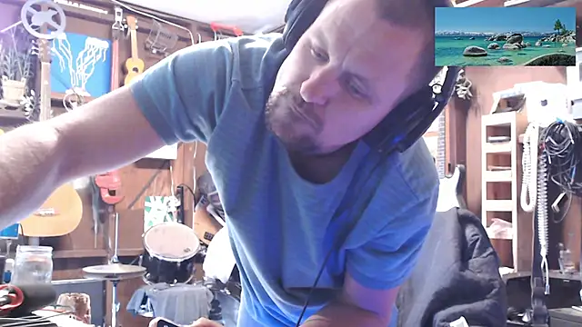 Snapshot of itsjameswebbscope chatting on 10-24-25, 05:09 itsjameswebbscope online show from 10-24-25, 05:09