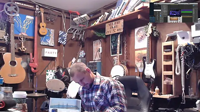 Snapshot of itsjameswebbscope chatting on 10-26-25, 07:42 itsjameswebbscope online show from 10-26-25, 07:42