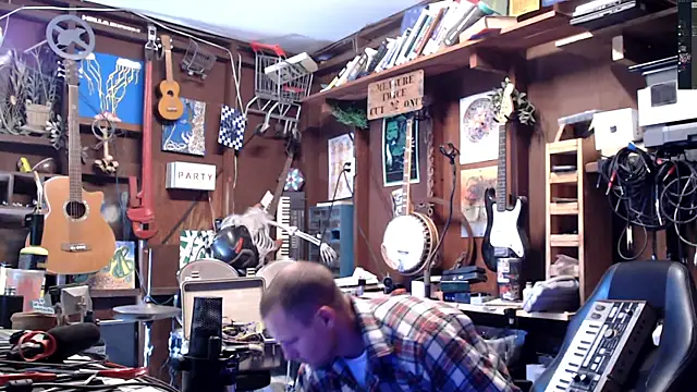 Snapshot of itsjameswebbscope chatting on 11-01-25, 06:43 itsjameswebbscope online show from 11-01-25, 06:43