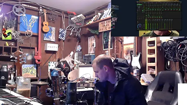 Snapshot of itsjameswebbscope chatting on 11-05-25, 03:45 itsjameswebbscope online show from 11-05-25, 03:45