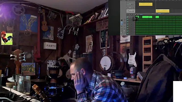 Snapshot of itsjameswebbscope chatting on 11-06-25, 11:22 itsjameswebbscope online show from 11-06-25, 11:22