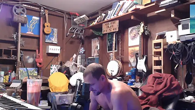 Snapshot of itsjameswebbscope chatting on 11-16-25, 08:25 itsjameswebbscope online show from 11-16-25, 08:25