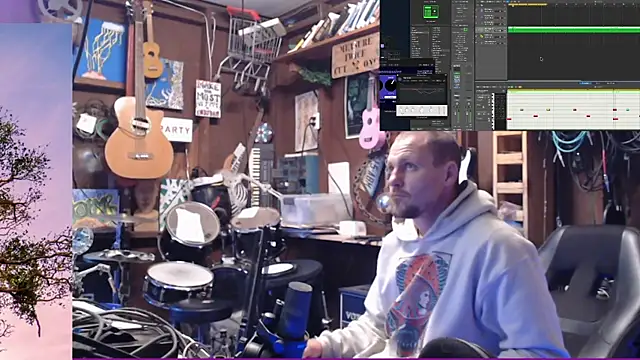 Snapshot of itsjameswebbscope chatting on 11-24-25, 09:47 itsjameswebbscope online show from 11-24-25, 09:47