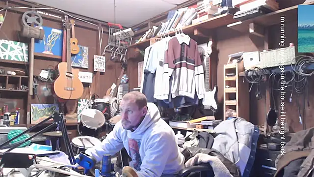 Snapshot of itsjameswebbscope chatting on 11-30-25, 09:19 itsjameswebbscope online show from 11-30-25, 09:19