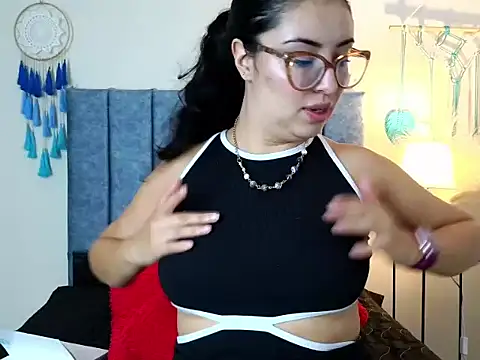 Snapshot of EvoletFMK chatting on 09-26-25, 05:39 EvoletFMK online show from 09-26-25, 05:39