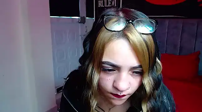 Violettasquirt online show from 01-22-25, 02:14