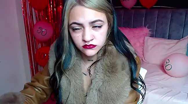 Violettasquirt online show from 02-15-25, 01:16