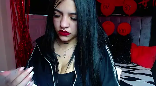 Violettasquirt online show from 03-08-25, 01:57