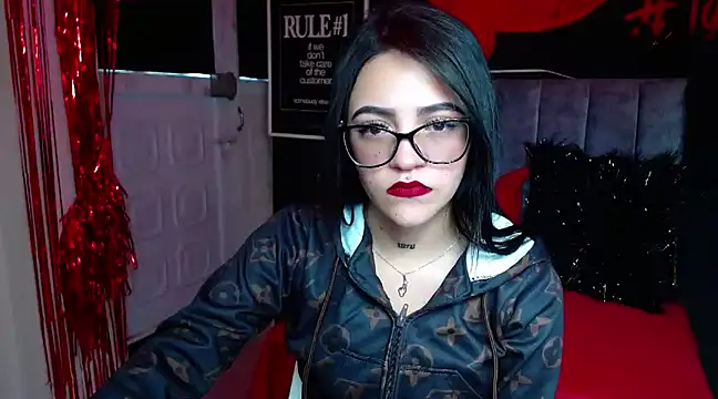 Violettasquirt online show from 03-17-25, 01:50