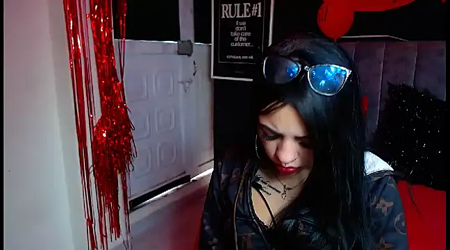 Violettasquirt online show from 03-20-25, 03:14