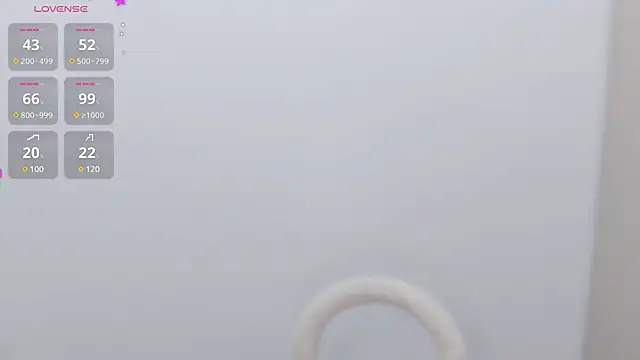 Snapshot of Hazel-11 chatting on 12-21-24, 12:06 Hazel-11 online show from 12-21-24, 12:06