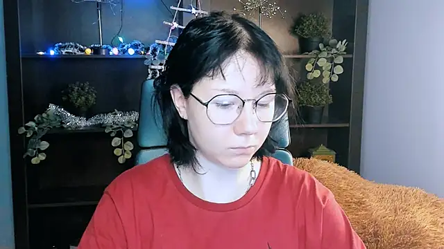 NancyMartinez online show from 12-18-25, 05:13