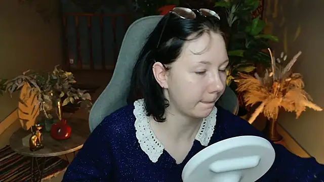 NancyMartinez online show from 12-19-25, 05:03