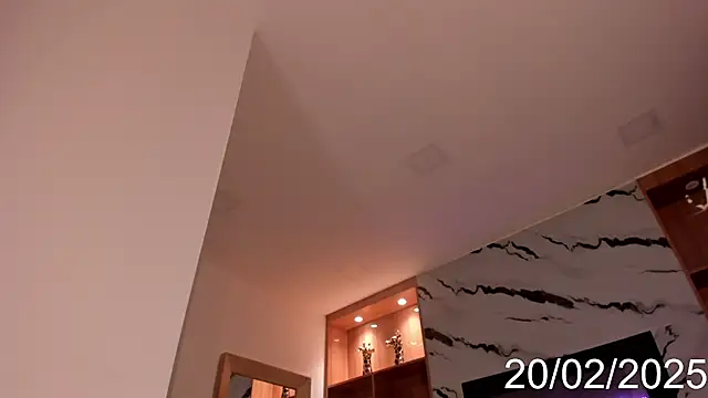 Isabel Escorcia online show from 02-20-25, 08:28