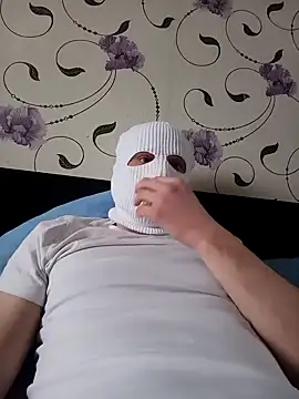 Snapshot of red_red00 chatting on 02-11-25, 12:16 red red00 online show from 02-11-25, 12:16