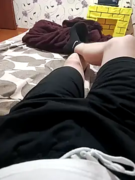 Snapshot of red_red00 chatting on 02-11-25, 07:16 red red00 online show from 02-11-25, 07:16