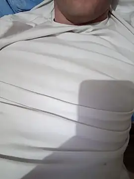 Snapshot of red_red00 chatting on 03-14-25, 02:20 red red00 online show from 03-14-25, 02:20