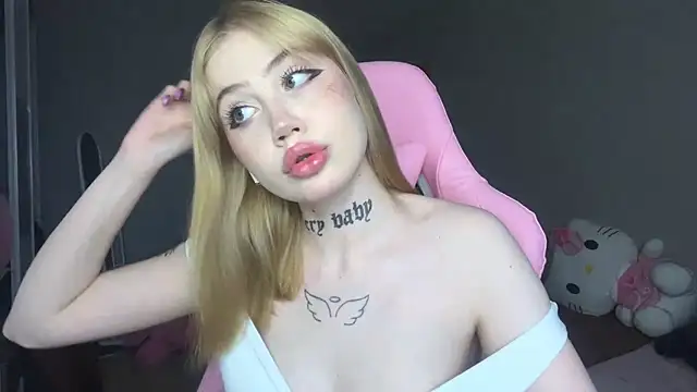 hanna cry baby online show from 03-08-25, 01:14