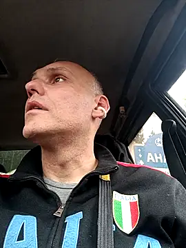 Pineapple04 online show from 10-01-25, 11:38