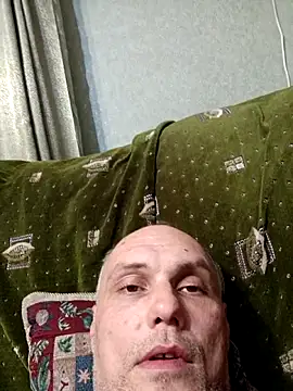 Pineapple04 online show from 11-20-25, 06:29