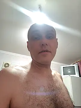 Pineapple04 online show from 12-14-25, 06:34