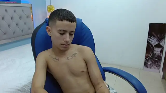 Xavii18 online show from 03-01-25, 04:00