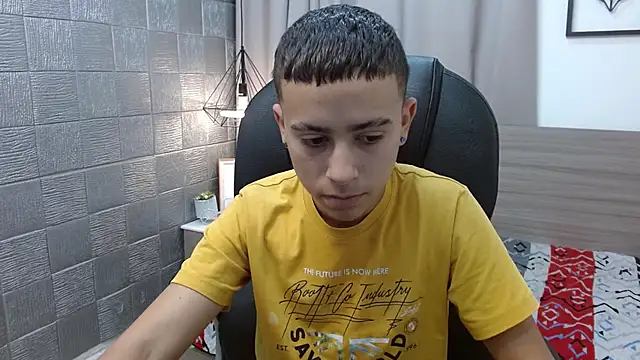 Xavii18 online show from 03-08-25, 02:30