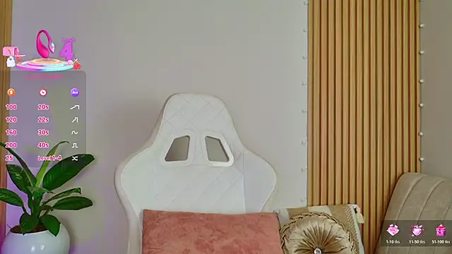 Snapshot of EmilyRive chatting on 11-29-25, 11:13 EmilyRive online show from 11-29-25, 11:13